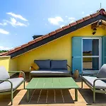 Premium Seven With Pool In Apartment Porec